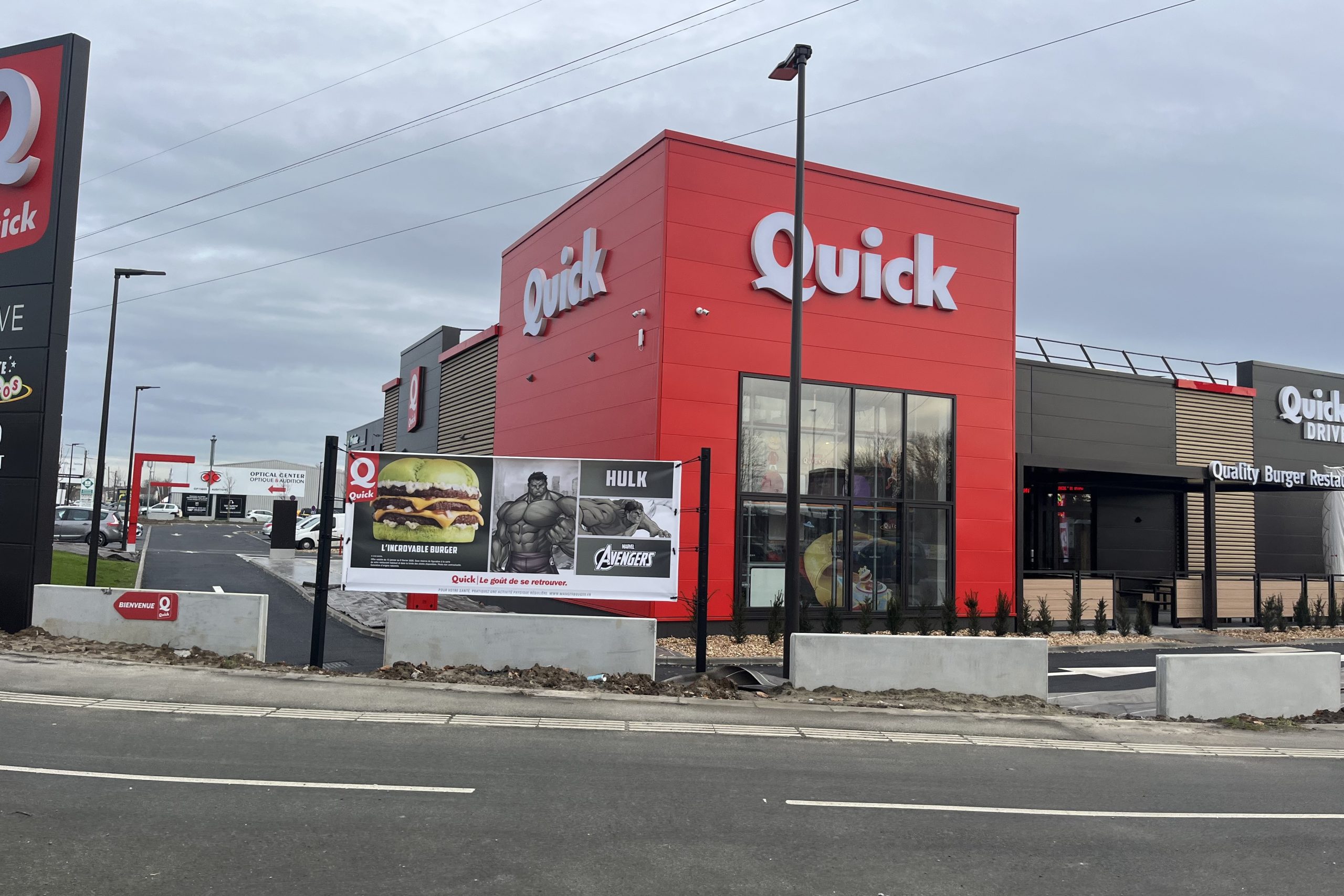 APC QUICK ENGLOS 290X120 - MARVEL AVENGERS (2)